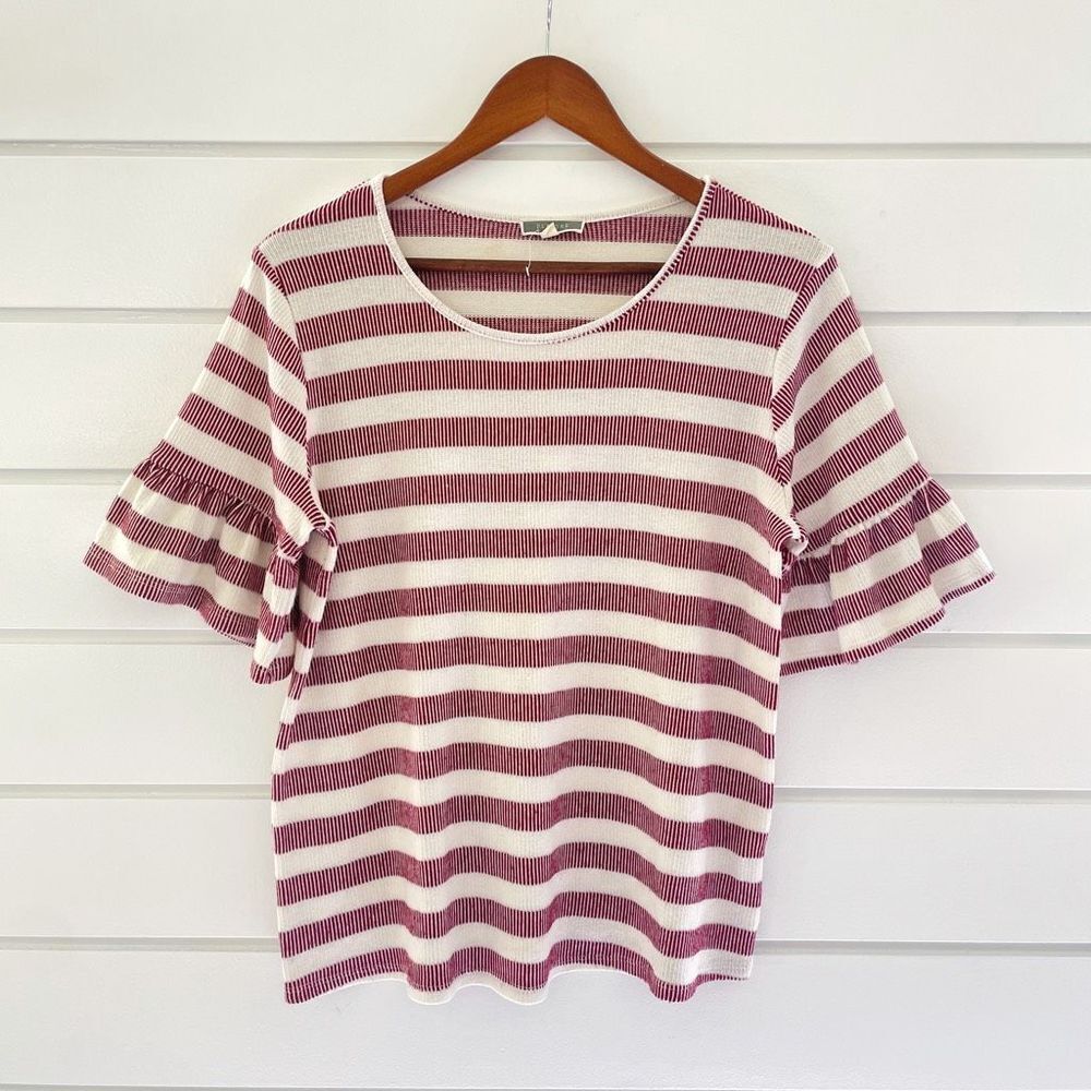 Pleione Women's Red White Striped Ruffle Bell Sleeve Knitted Top Size Medium